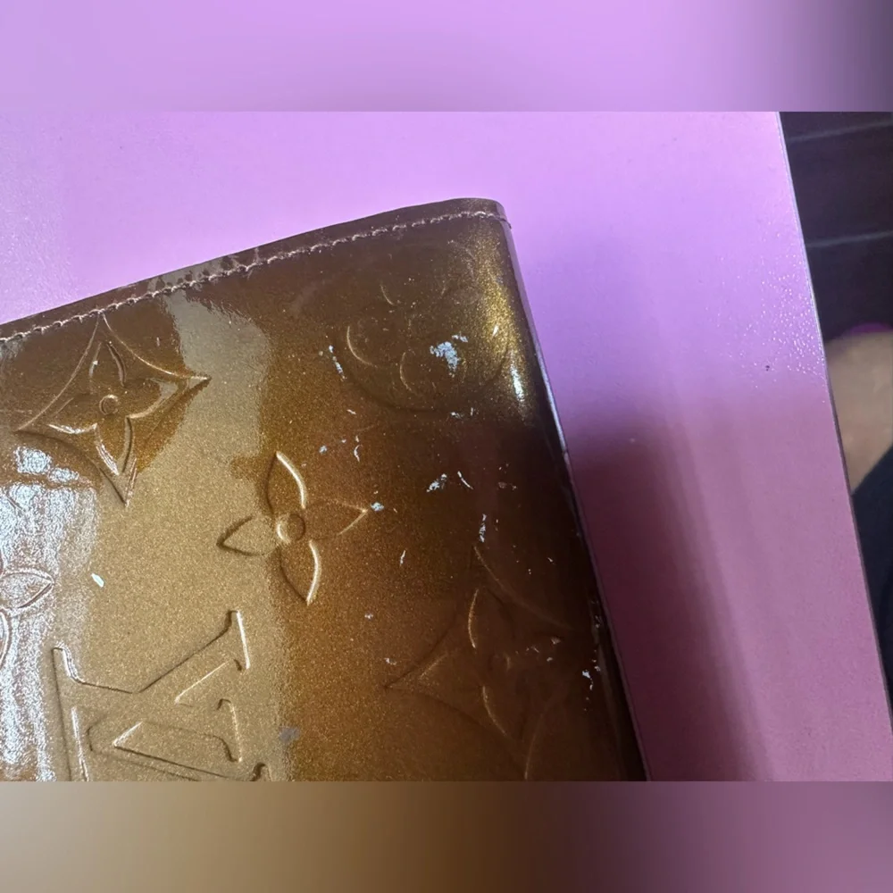 LV wallet ONLY - Picture 9 of 13